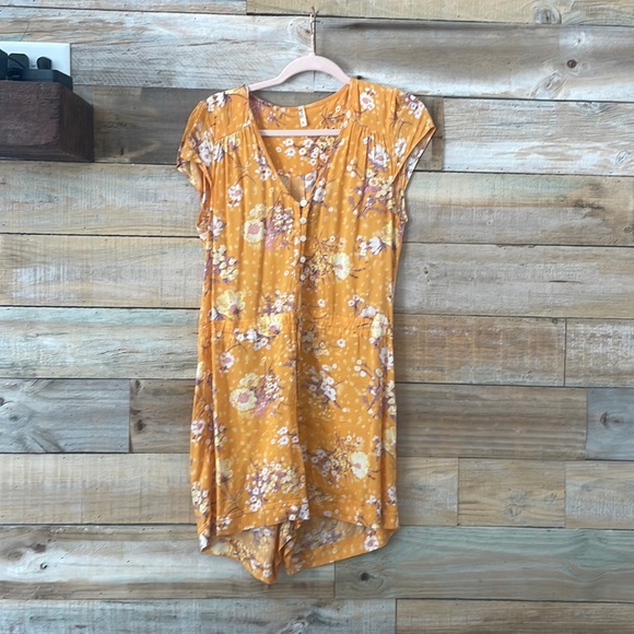 Sundancer Boho Romper Sz M ☀️ Spell and the Gypsy Collective - Picture 2 of 9
